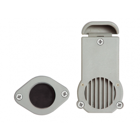 Nylon sea discharge for inflatable boats